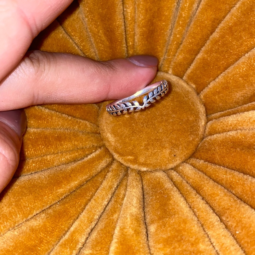 Pandora Wish bone silver ring